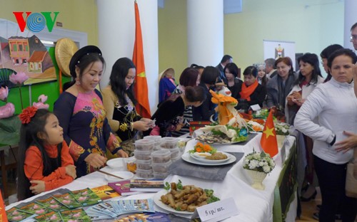 Le Vietnam au Festival culturel asiatique en République tchèque - ảnh 1